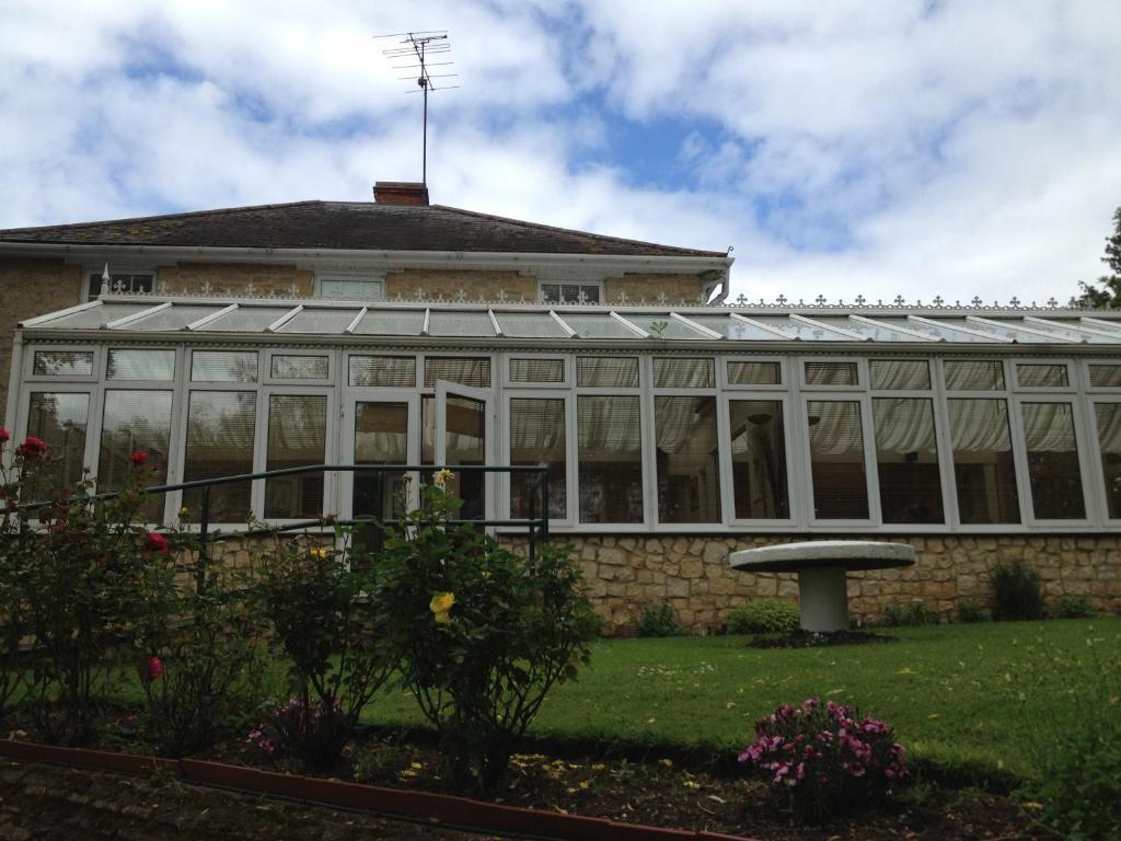 Millhouse Hotel And Riverside Restaurant Sharnbrook Eksteriør bilde