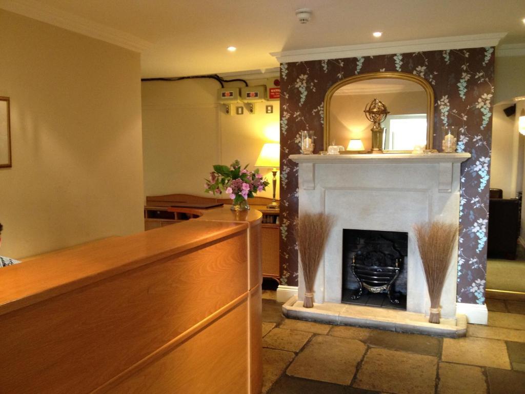 Millhouse Hotel And Riverside Restaurant Sharnbrook Eksteriør bilde
